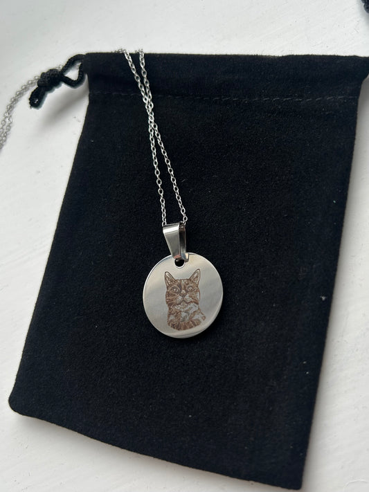 Engraved sketched pet necklace (double sided).